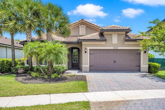 8028 NW 78th Street, Woodmont Pods B F & G, Tamarac, FL