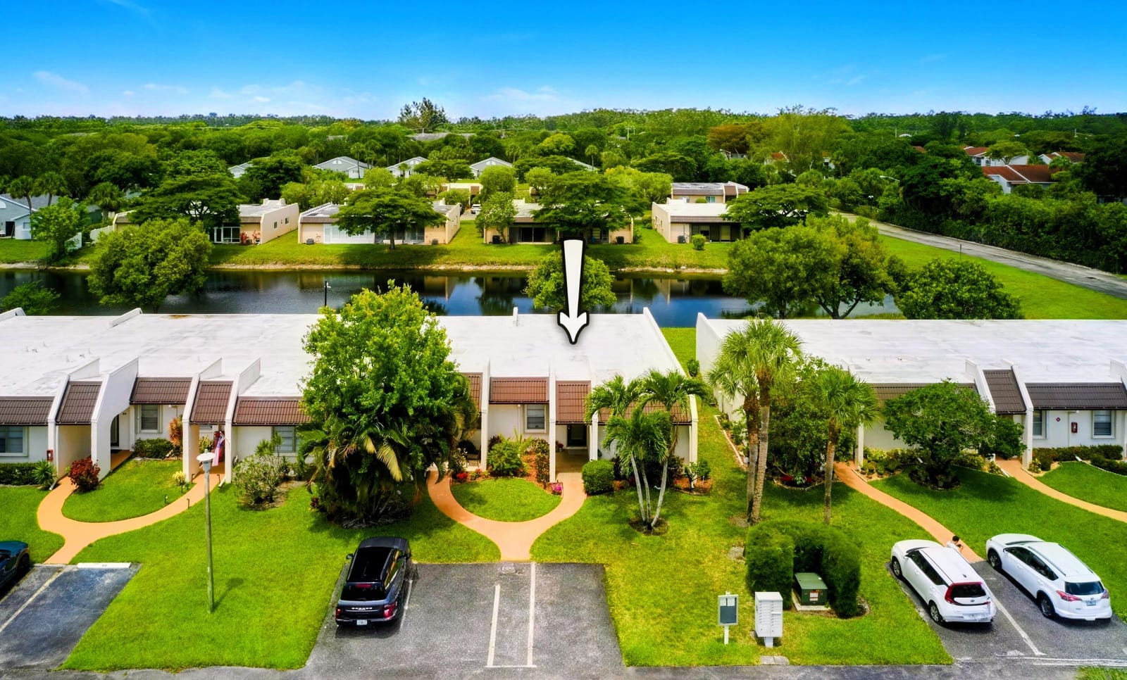 175 Lake Susan Lane, West Palm Beach, FL 33411 photo 3