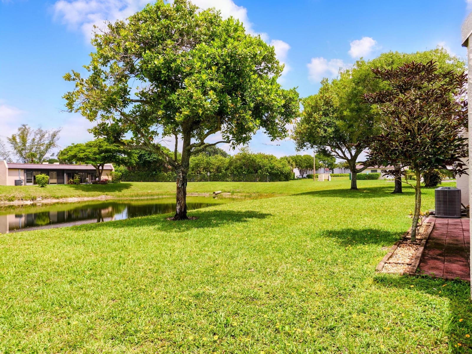 175 Lake Susan Lane, West Palm Beach, FL 33411 photo 24