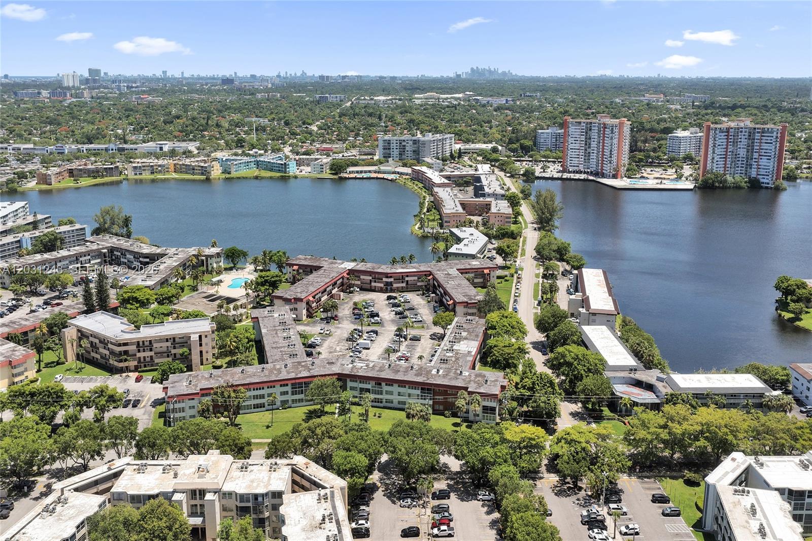 1400 NE 191st Street 343, Miami, FL 33179, Miami