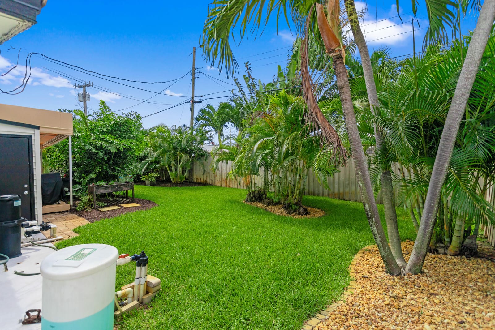 1420 NE 42nd Court, Oakland Park, FL 33334 photo 23