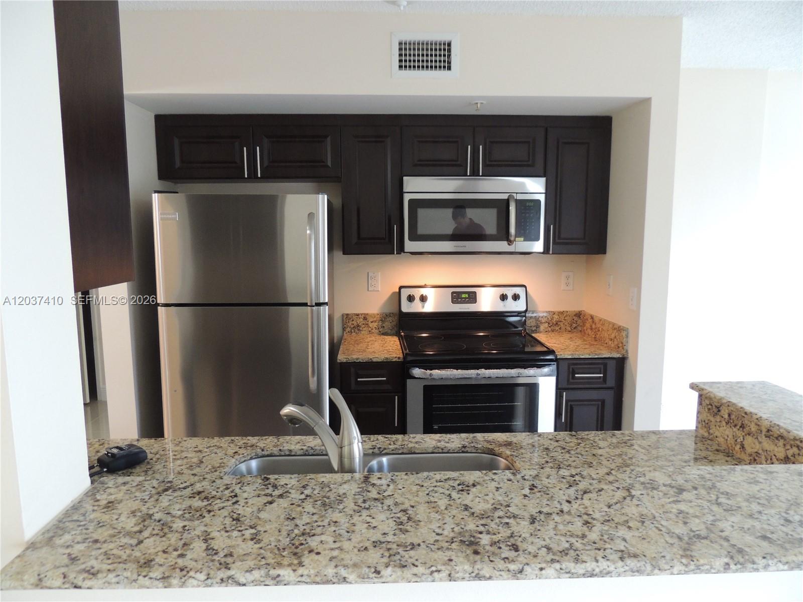 2640 S University Drive 117, Davie, FL 33328, Davie