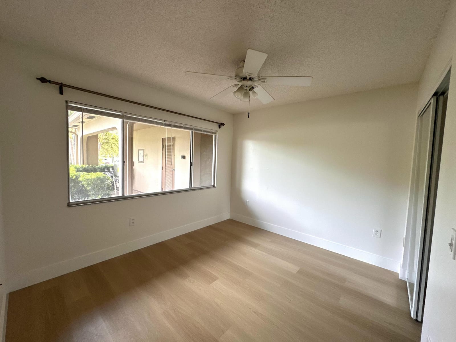 1400 SW 137 Avenue 107f, Pembroke Pines, FL 33027 photo 15