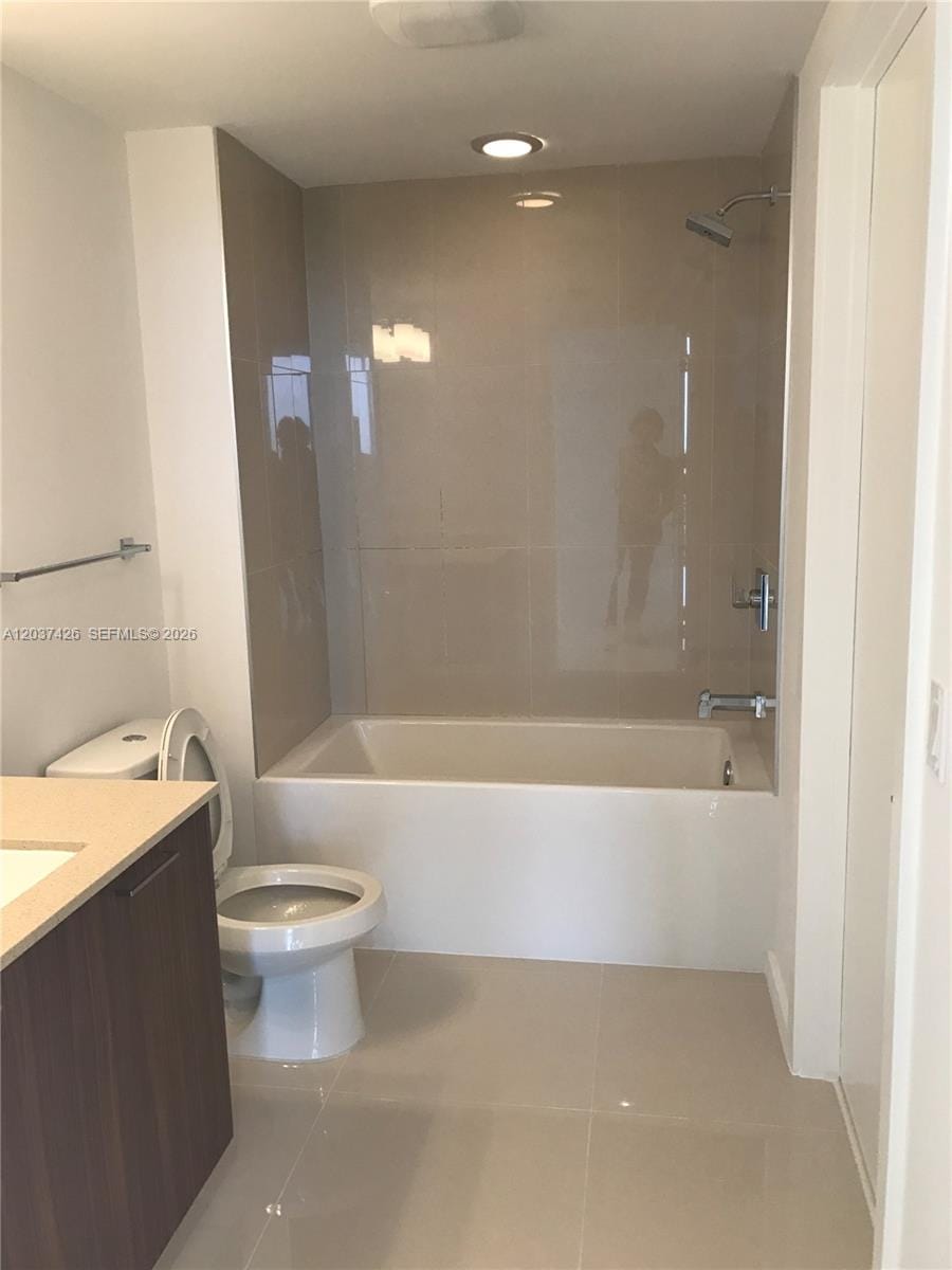 5300 NW 85 Avenue 703 — photo 10
