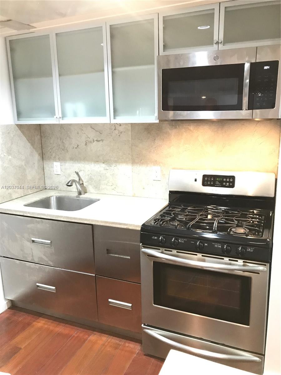 731 6th Street 105E, Miami Beach, FL 33139, Miami Beach