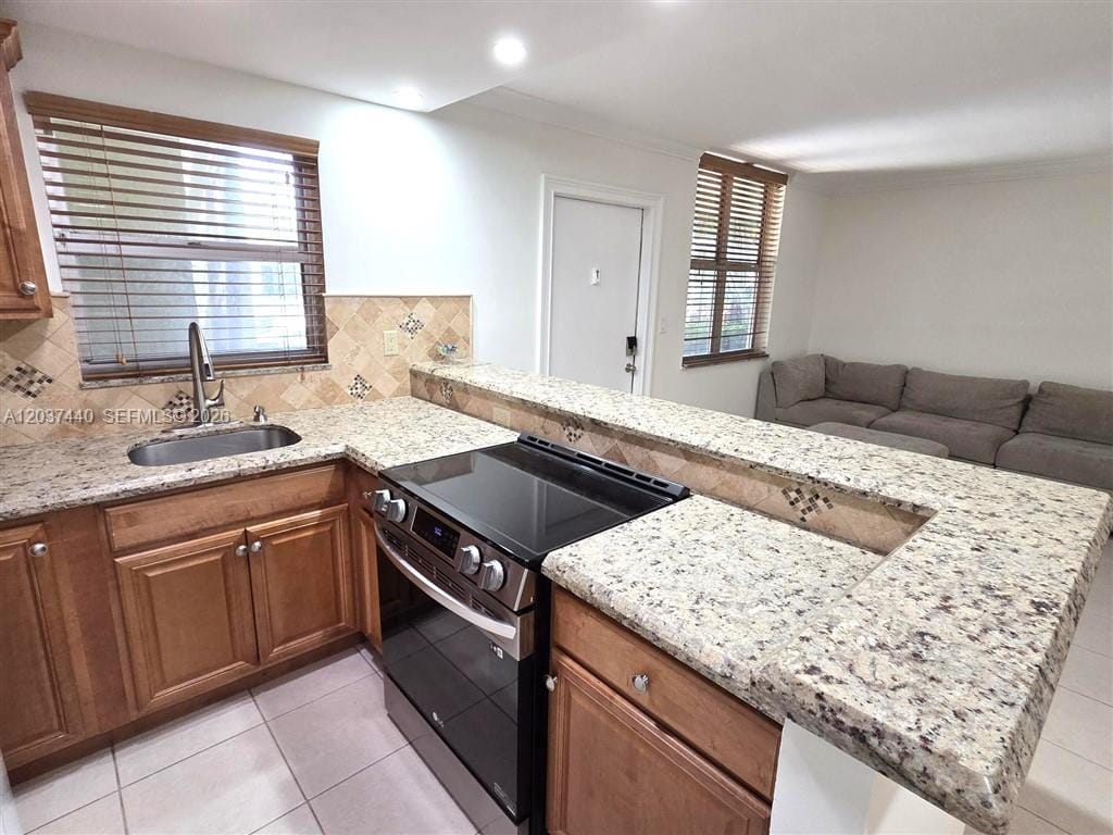 2400 NE 10th Street 104, Pompano Beach, FL 33062 photo 2