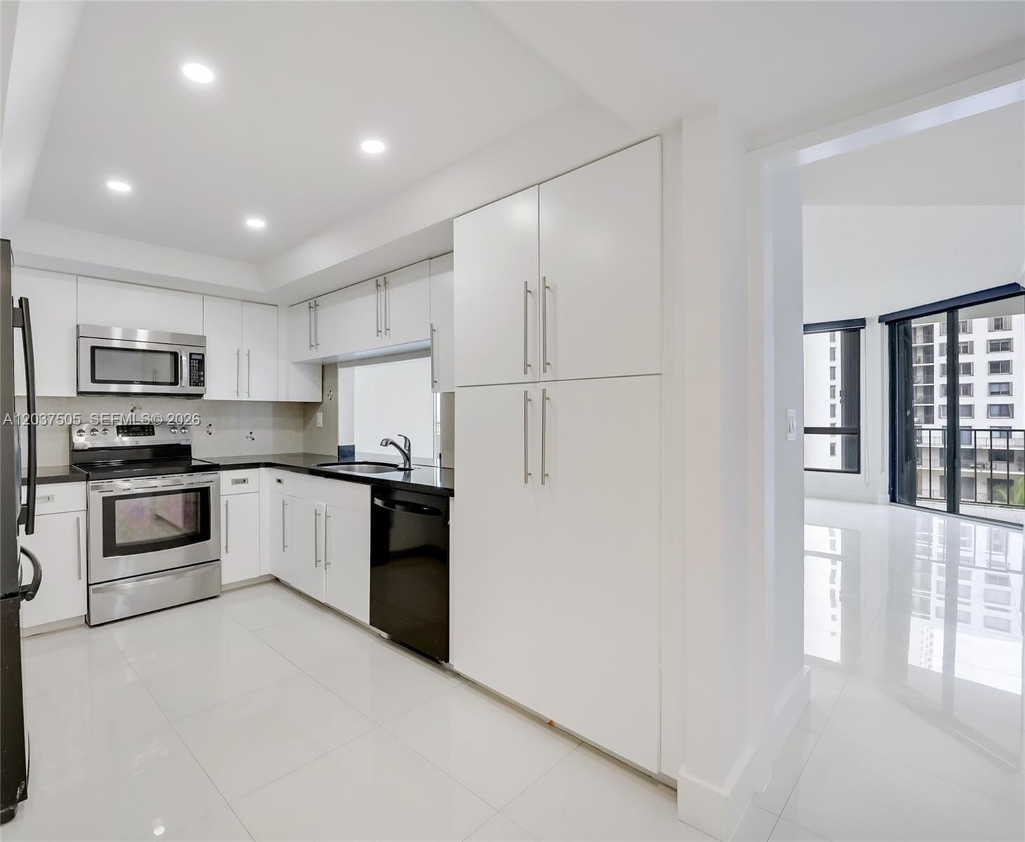 520 Brickell Key Drive A802 — photo 5