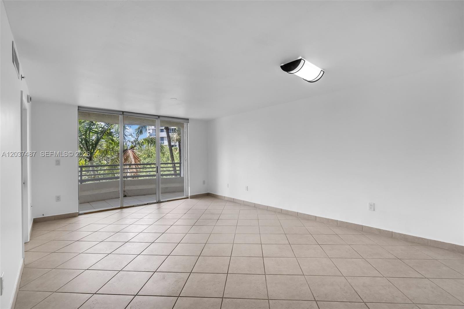 1401 Bay Road 409, Miami Beach, FL 33139 photo 2