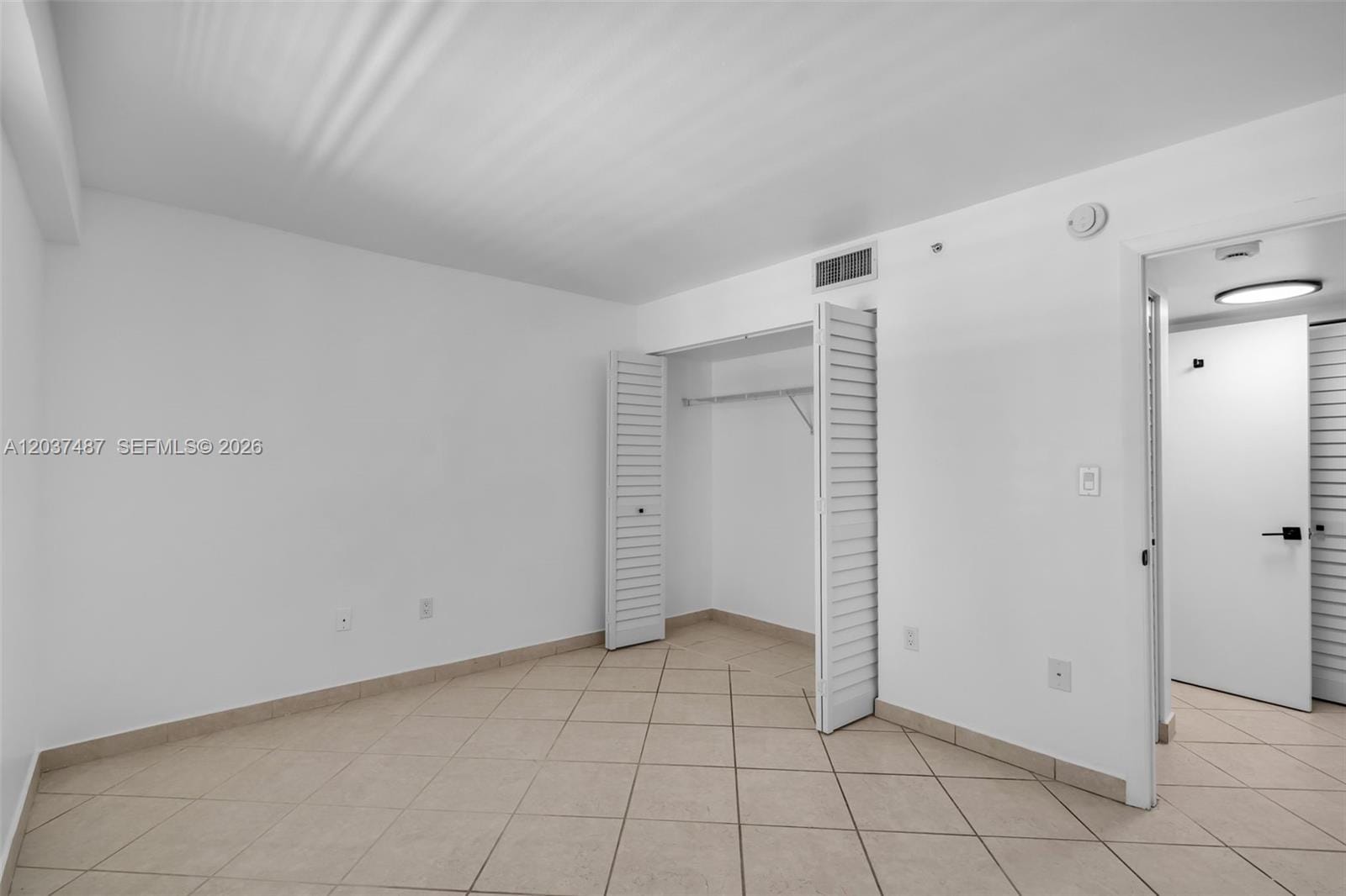 1401 Bay Road 409, Miami Beach, FL 33139 photo 16