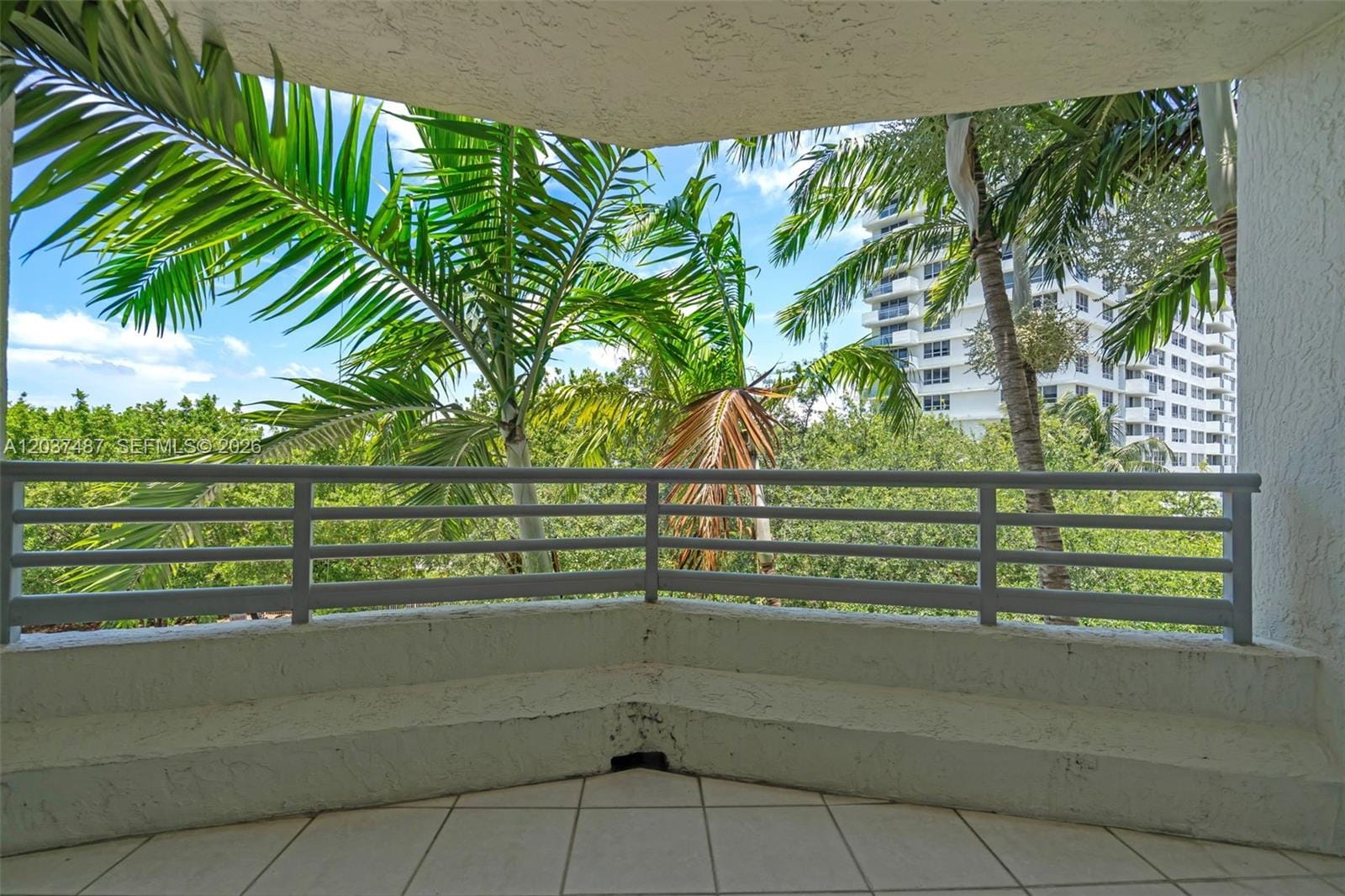 1401 Bay Road 409, Miami Beach, FL 33139 photo 4