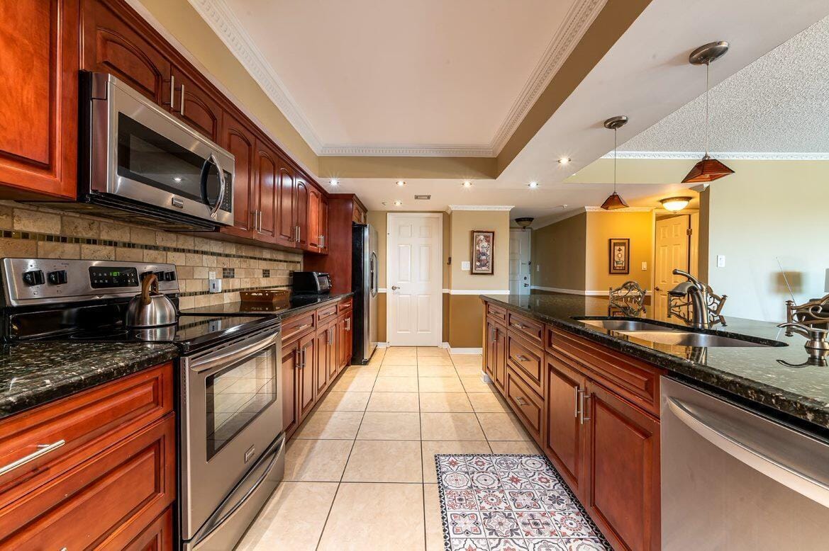 1915 Lavers Circle E309 — photo 4