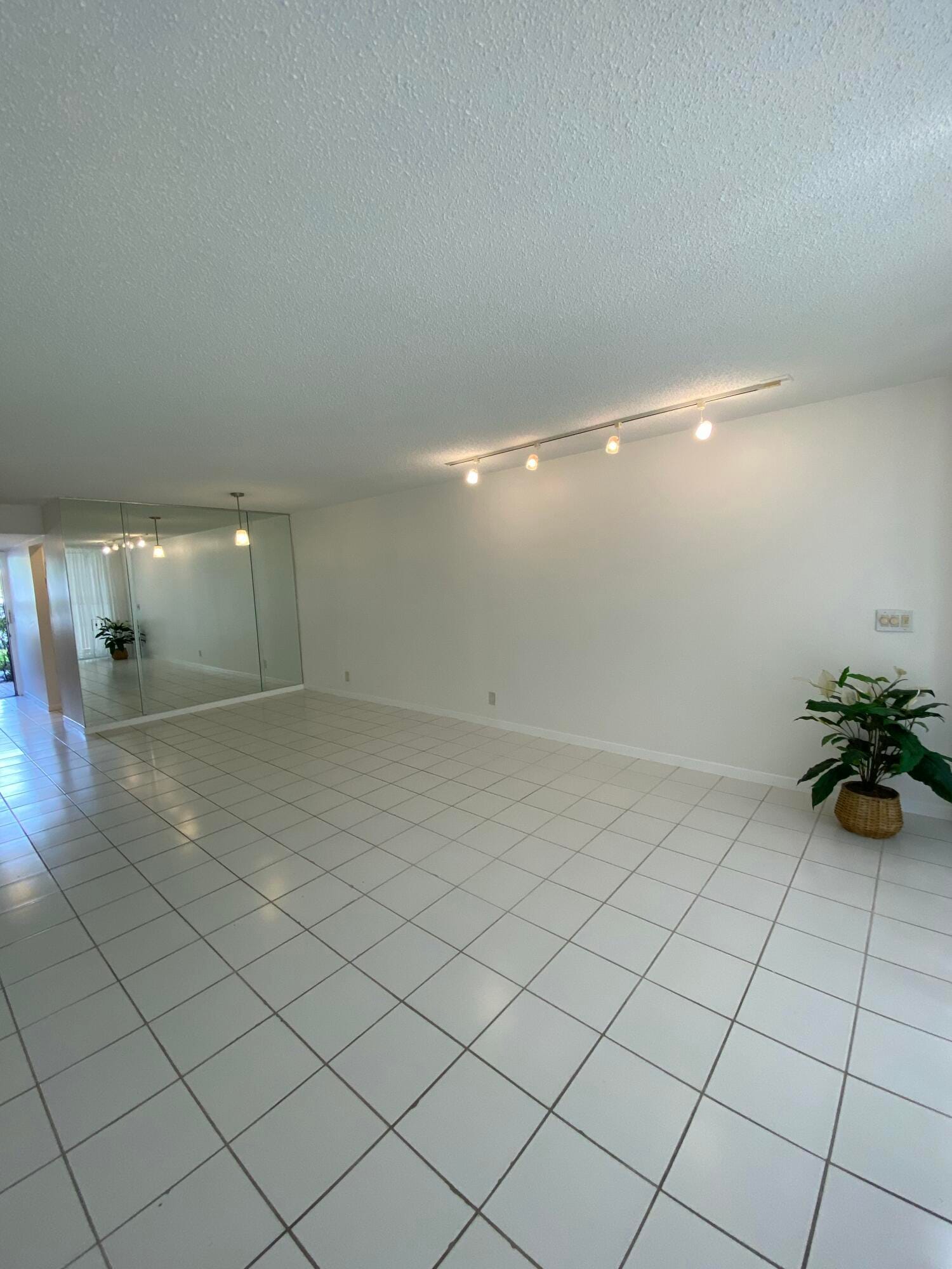4110 Tivoli Court 103 — photo 3