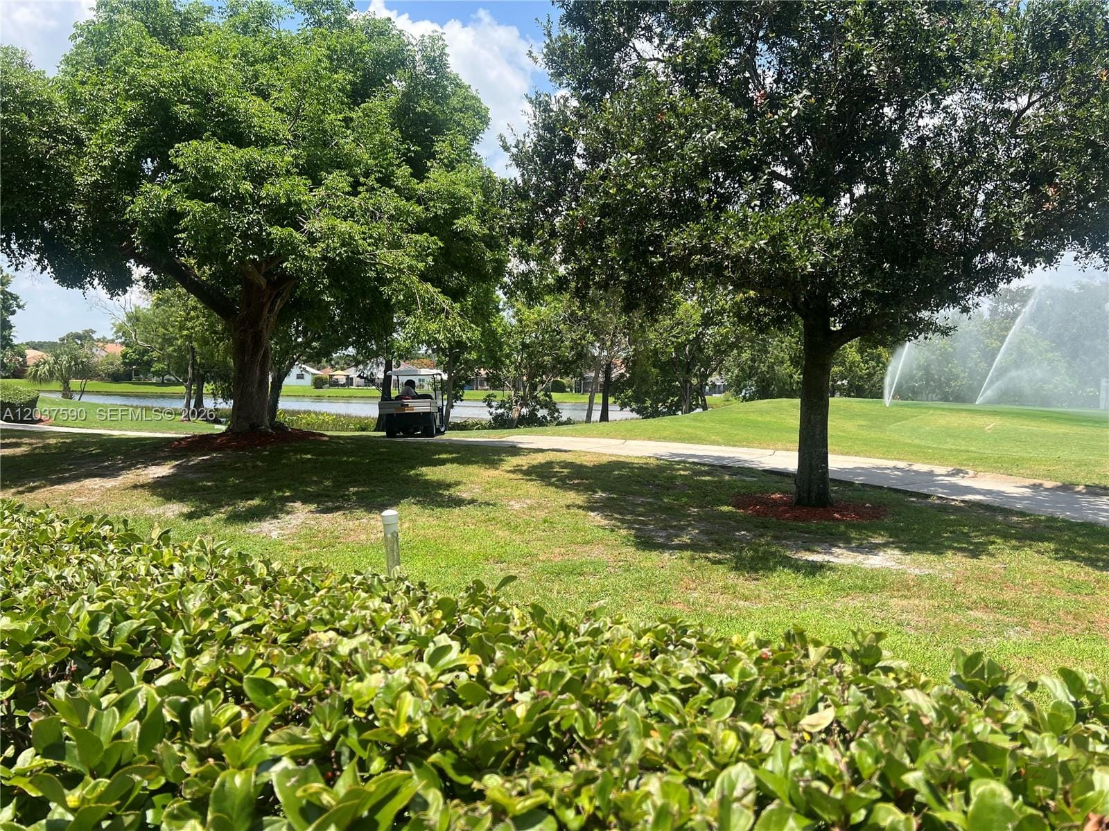 9531 Seagrape Drive 305 — photo 4