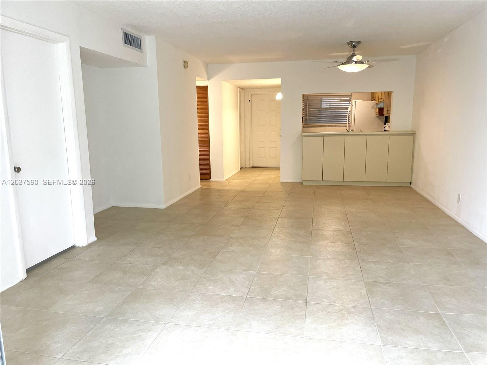 9531 Seagrape Drive 305 — photo 8