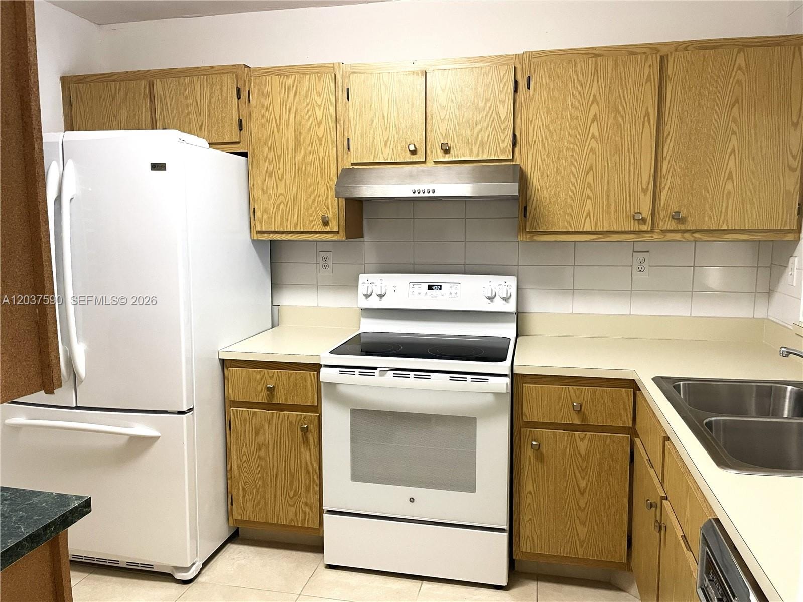 9531 Seagrape Drive 305 — photo 10