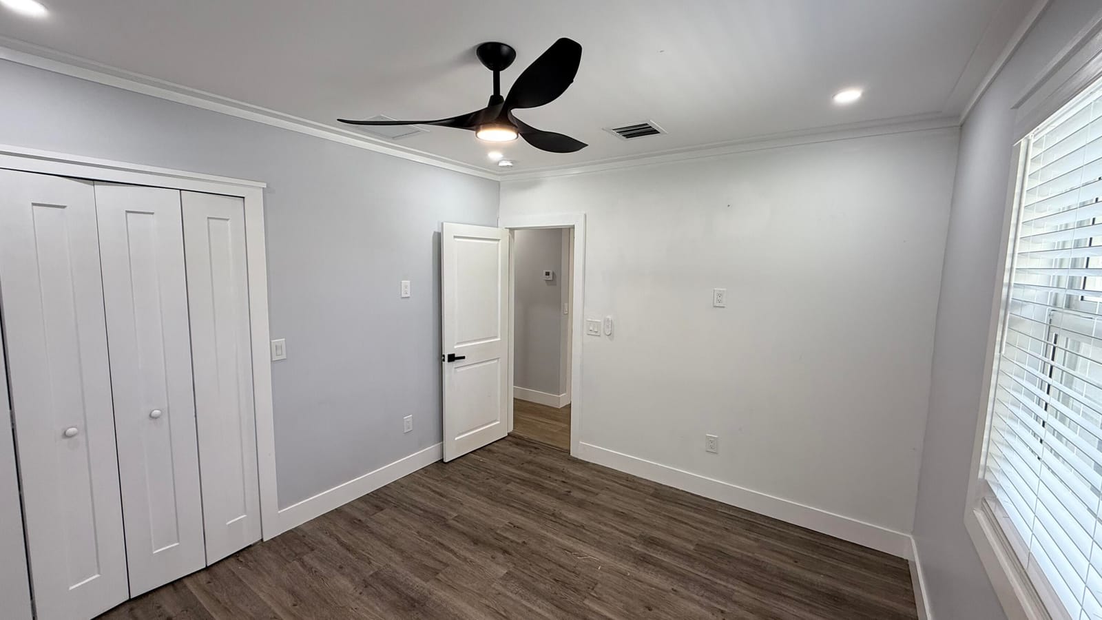 118 SW 7th Street — photo 11