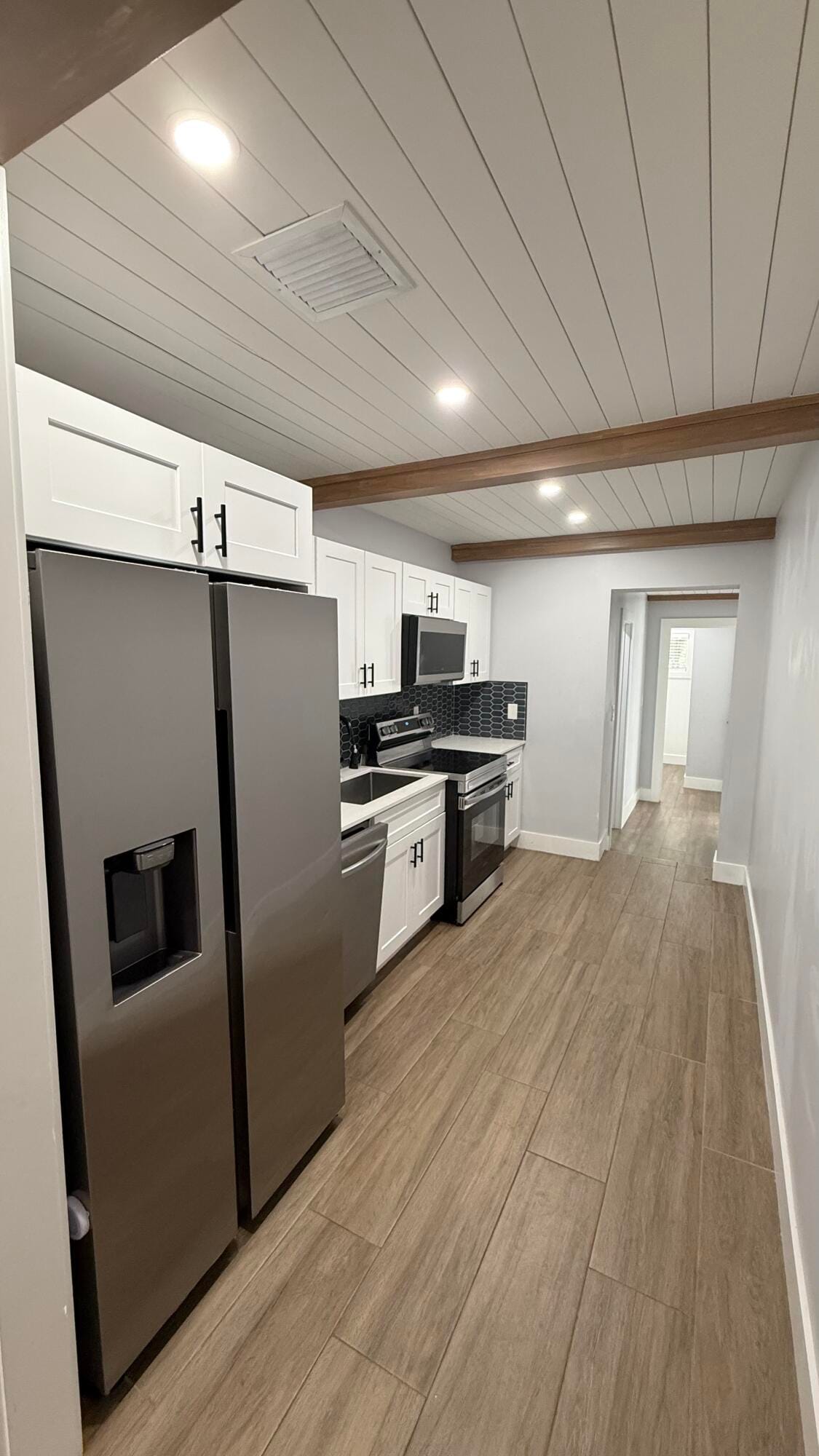 118 SW 7th Street — photo 5