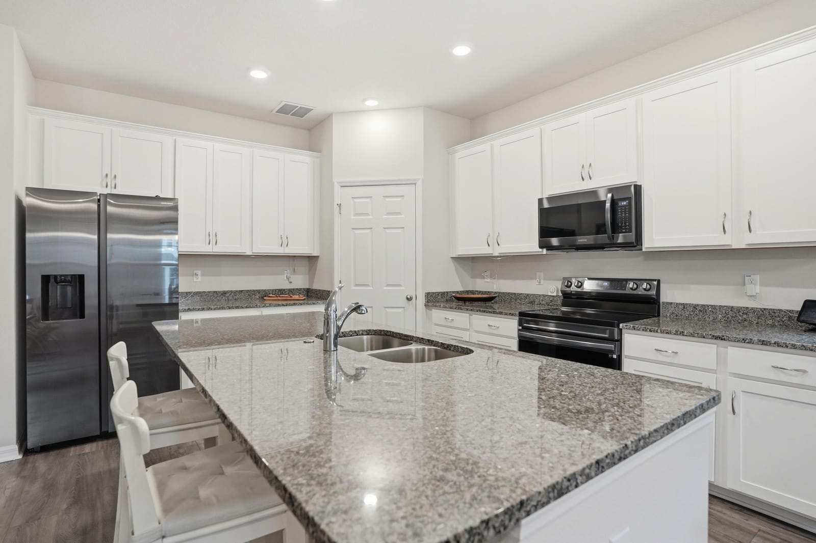 4997 Avalon Park Boulevard, Wesley Chapel, FL 33545 photo 19