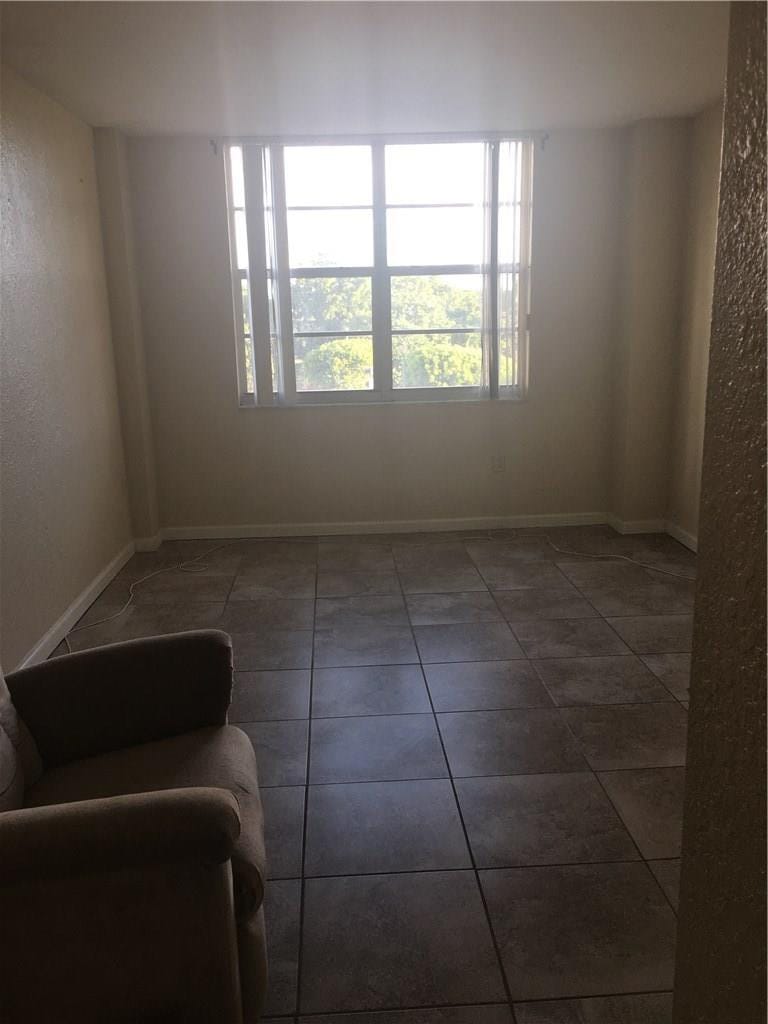 15600 NW 7th Avenue 421, Miami, FL 33169 photo 8