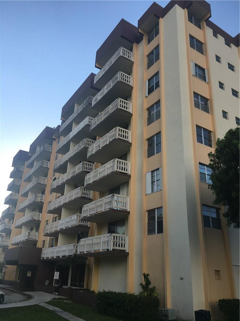 15600 NW 7th Avenue 421, Miami, FL 33169, Miami