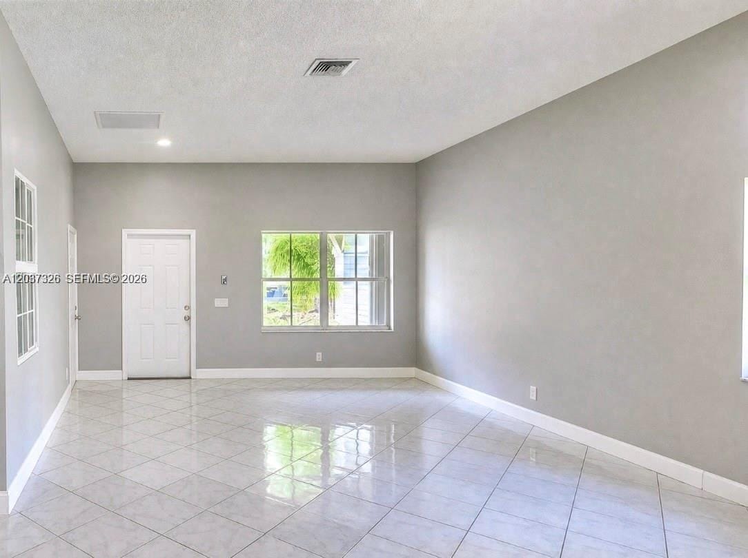 649 Willow Bend Road — photo 6