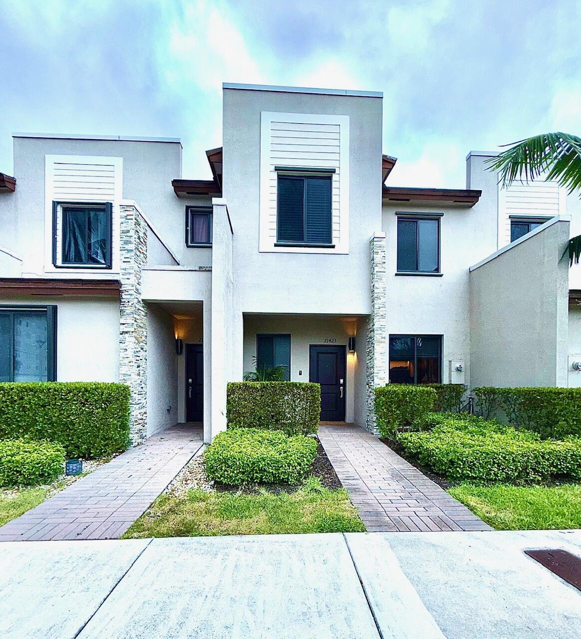 21423 NE 2nd Place, Miami, FL 33179, Miami