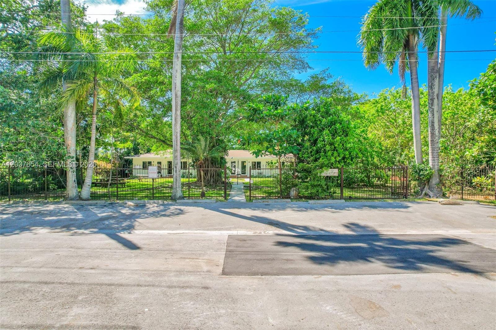 8440 NE 1st Avenue 2, Miami, FL 33138 photo 17