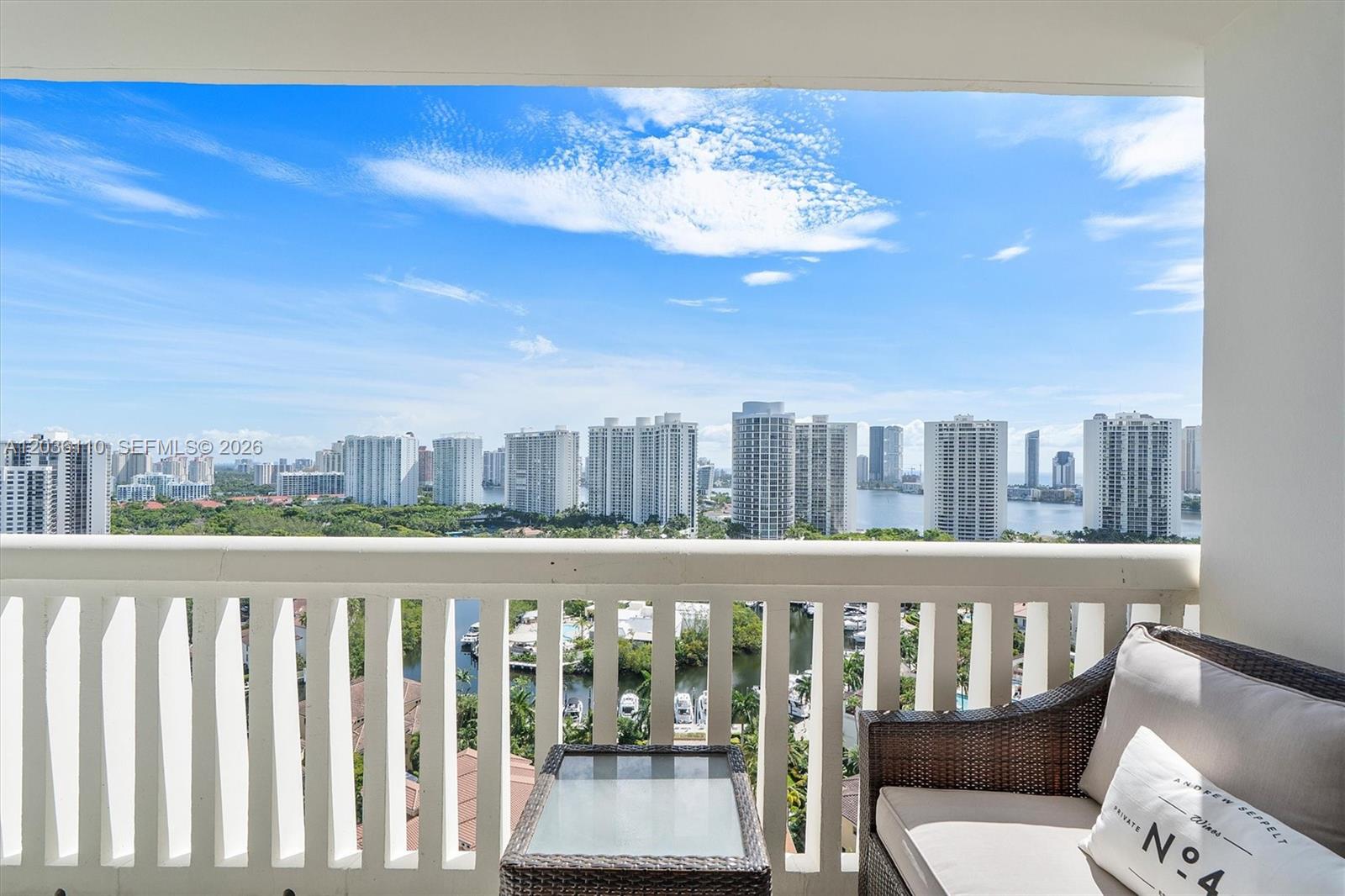1000 W Island Boulevard 2307, Aventura, FL 33160, Aventura