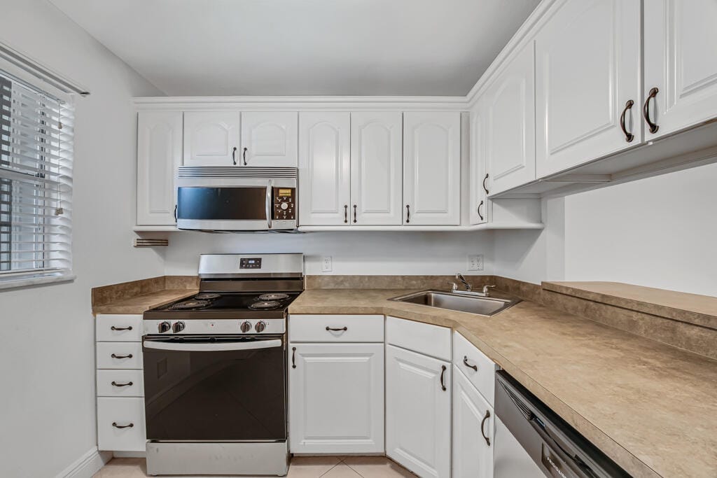 12013 Greenway Circle S 106 — photo 6