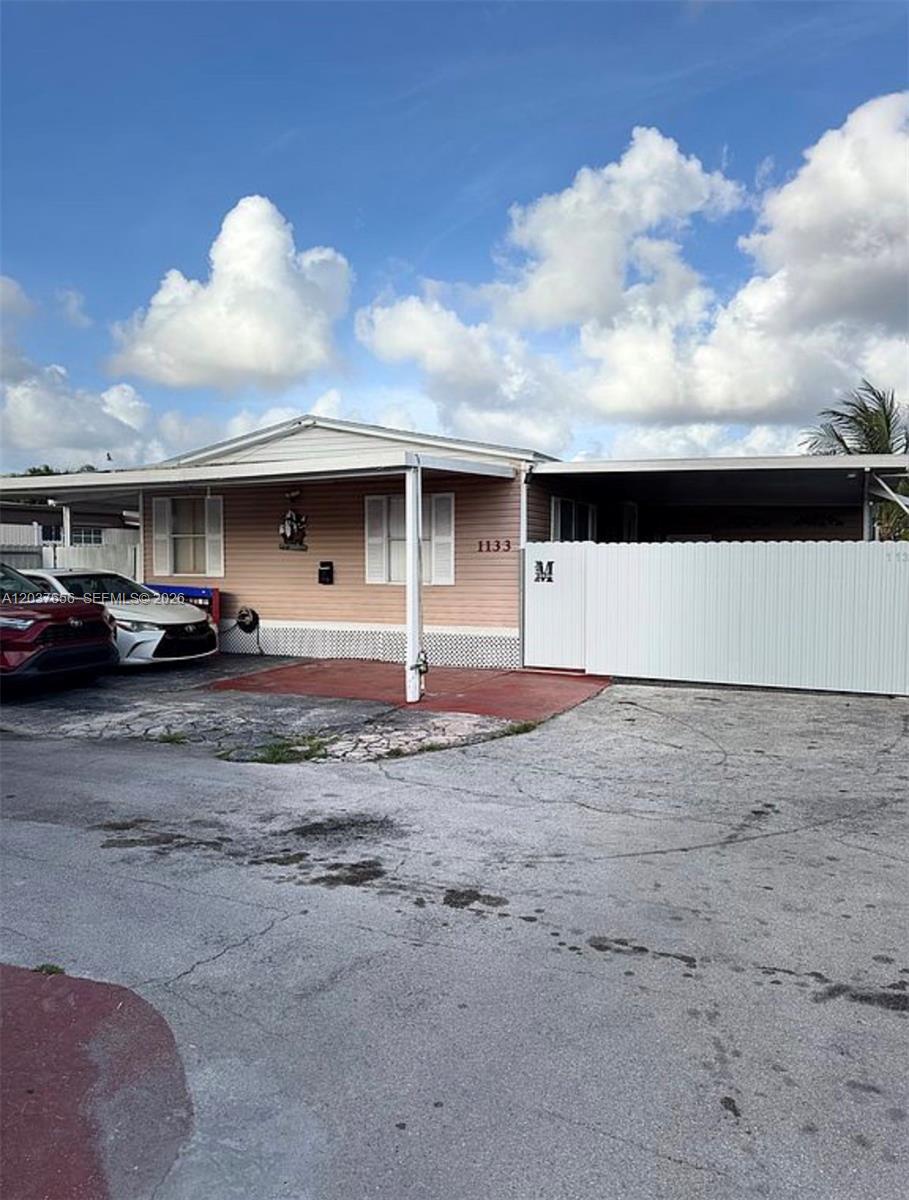 1133 SW 130th Avenue, Miami, FL 33184, Miami