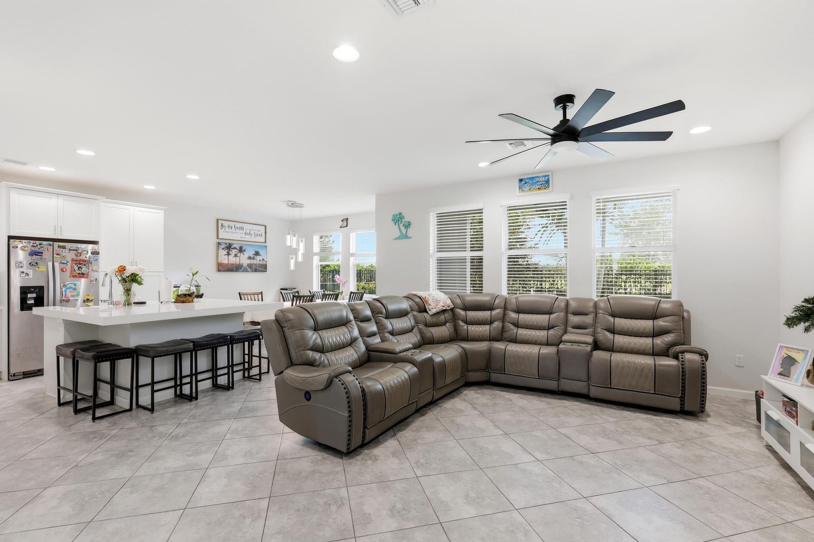 5169 Willow Creek Drive — photo 2