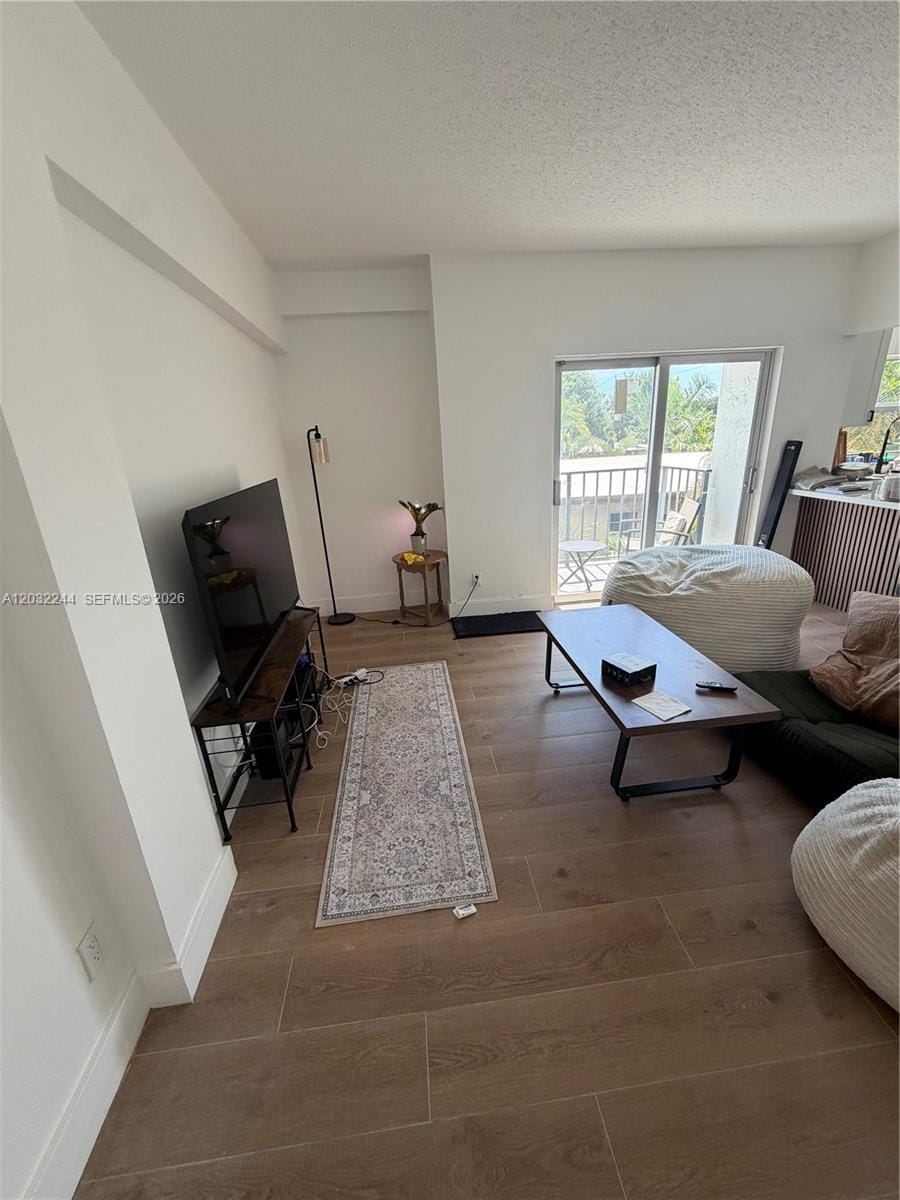 1960 Marseille Drive 304, Miami Beach, FL 33141 photo 3