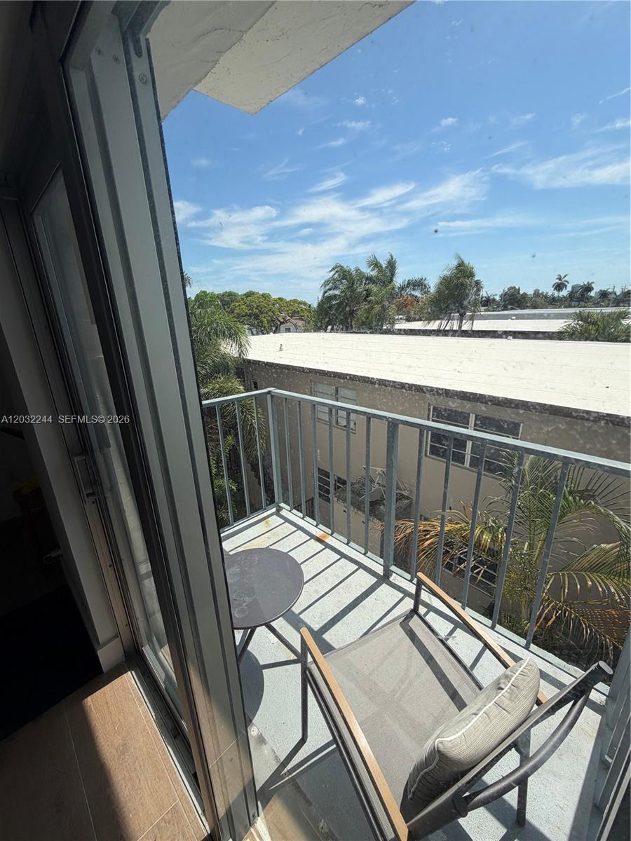 1960 Marseille Drive 304, Miami Beach, FL 33141, Miami Beach