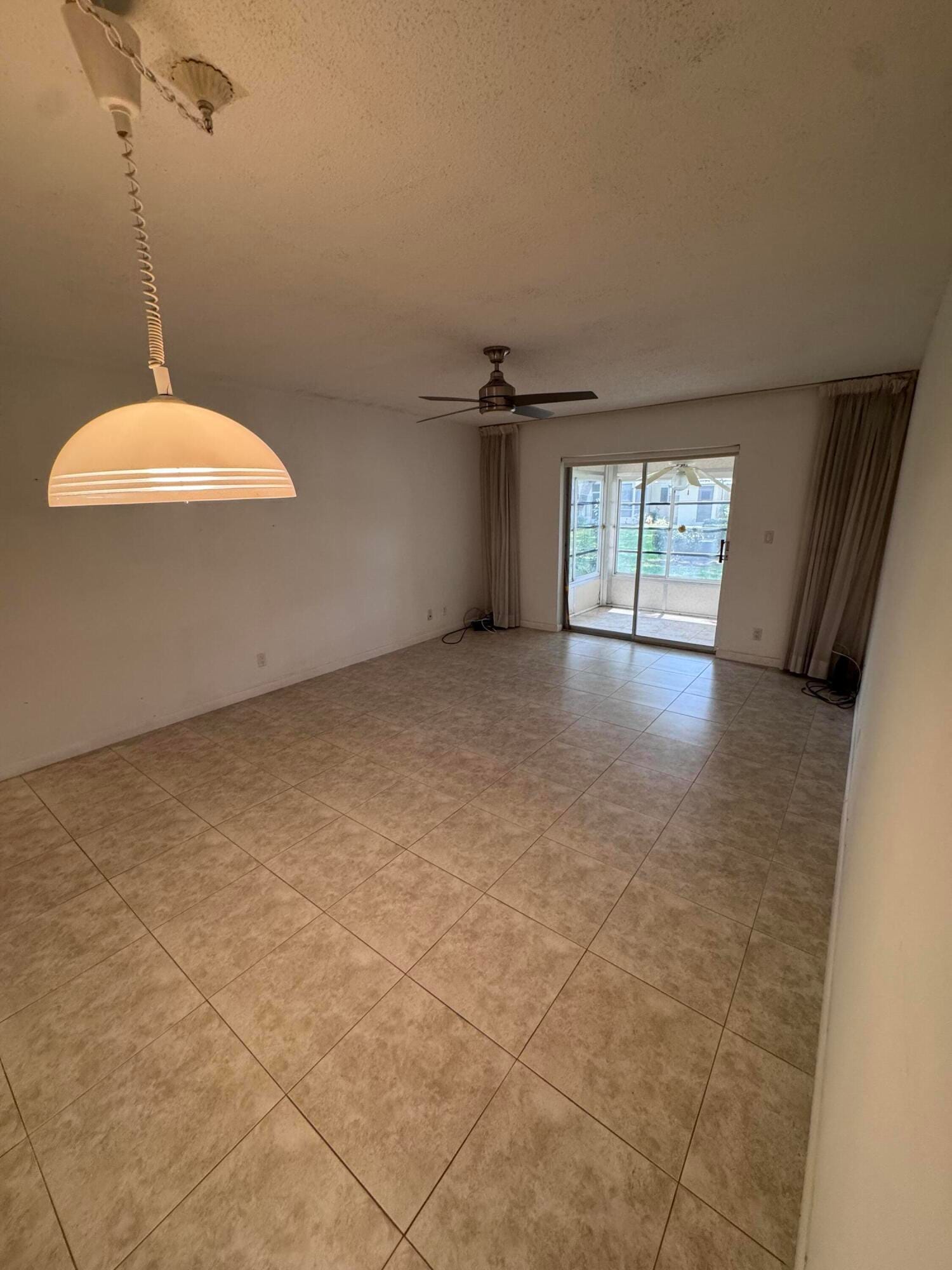 5660 SW 3rd Place 105, Margate, FL 33068 photo 3