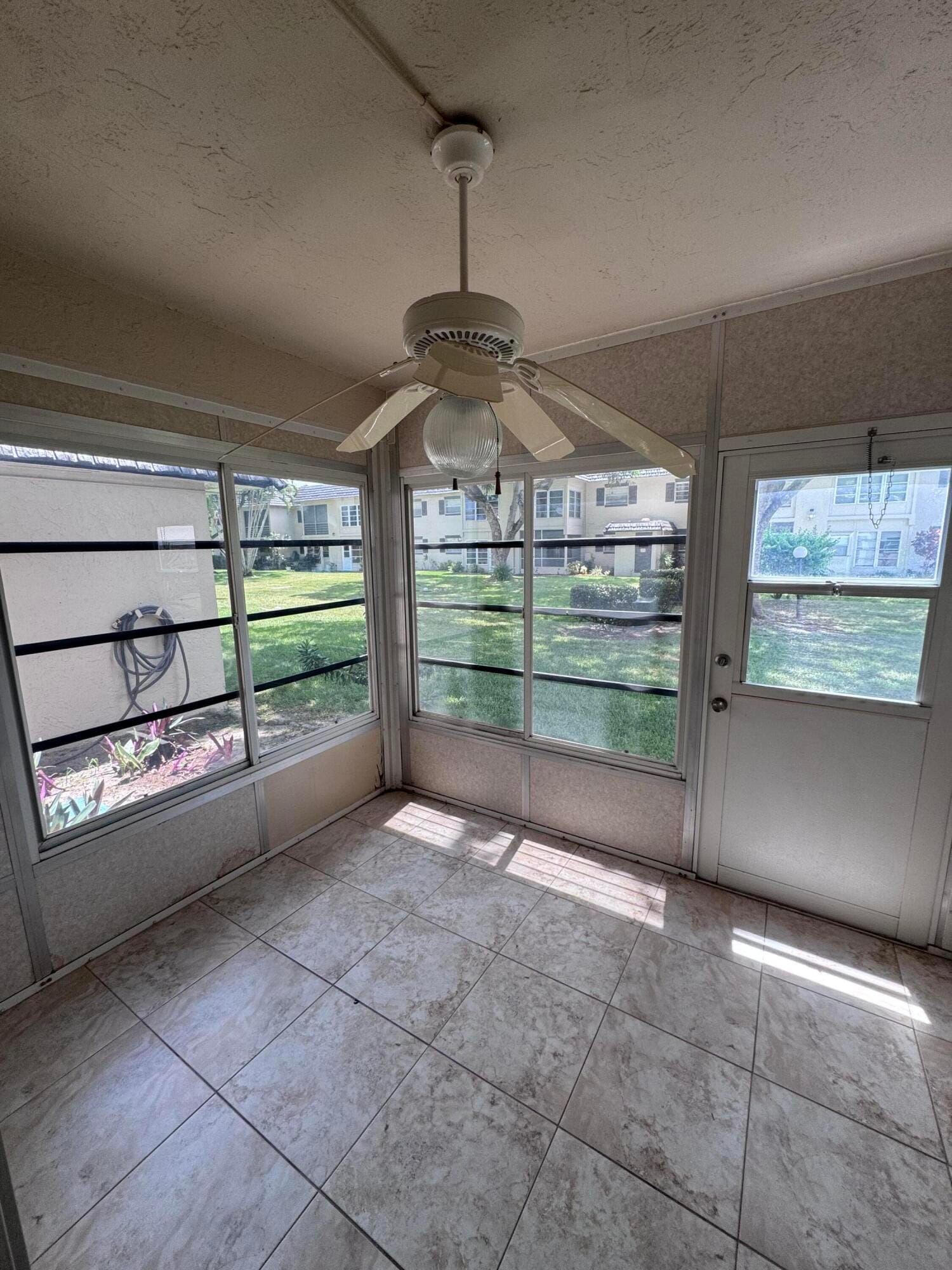 5660 SW 3rd Place 105, Margate, FL 33068 photo 9
