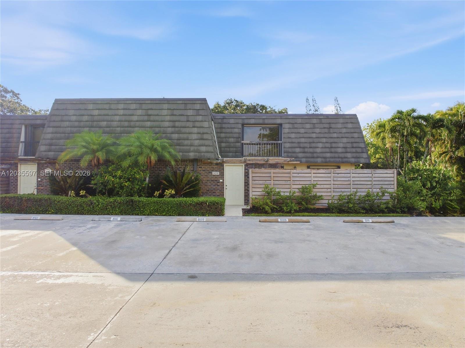 909 9th Terrace, Palm Beach Gardens, FL 33418 photo 4