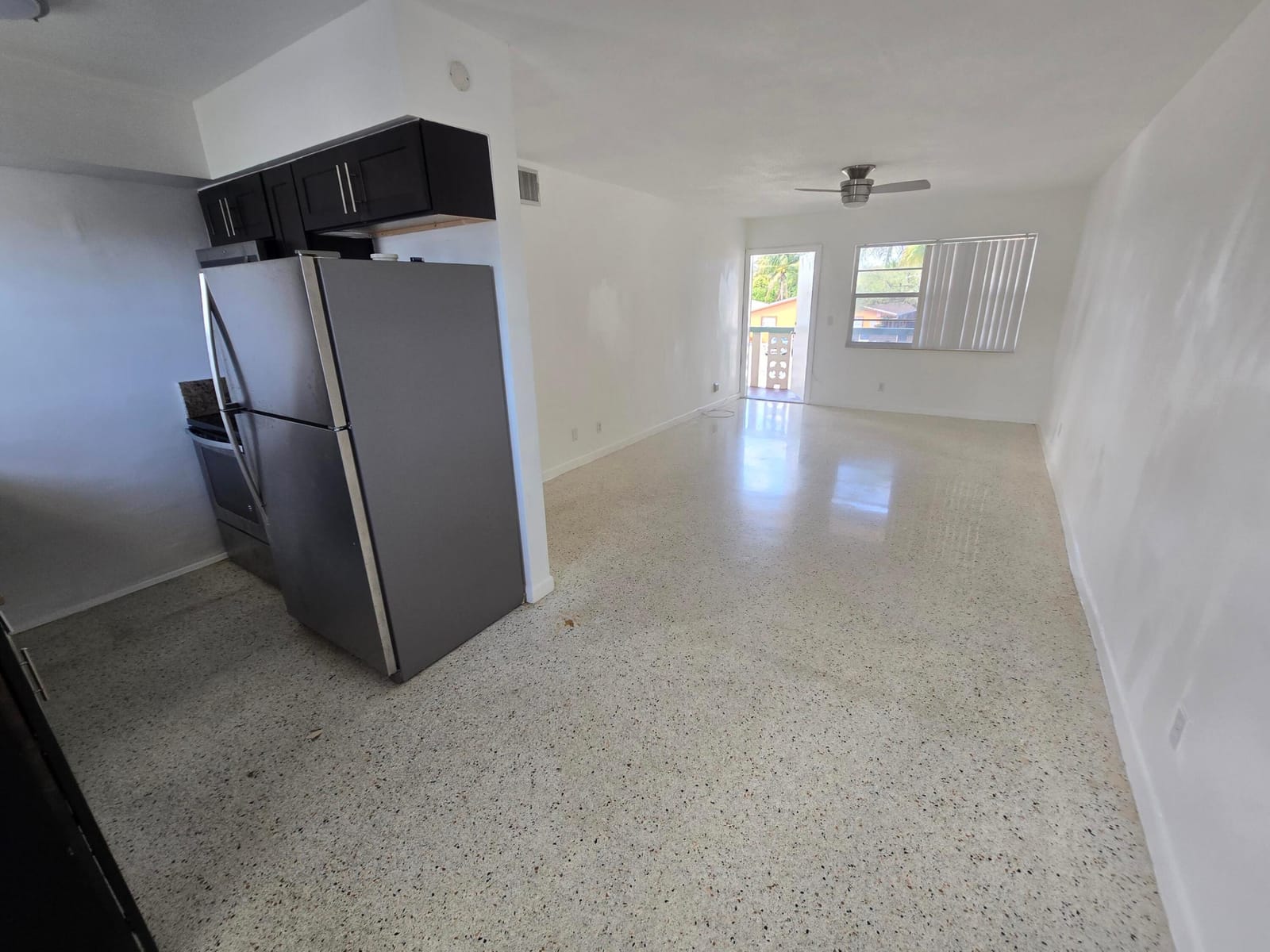 270 NE 40th Street NE 26 — photo 5