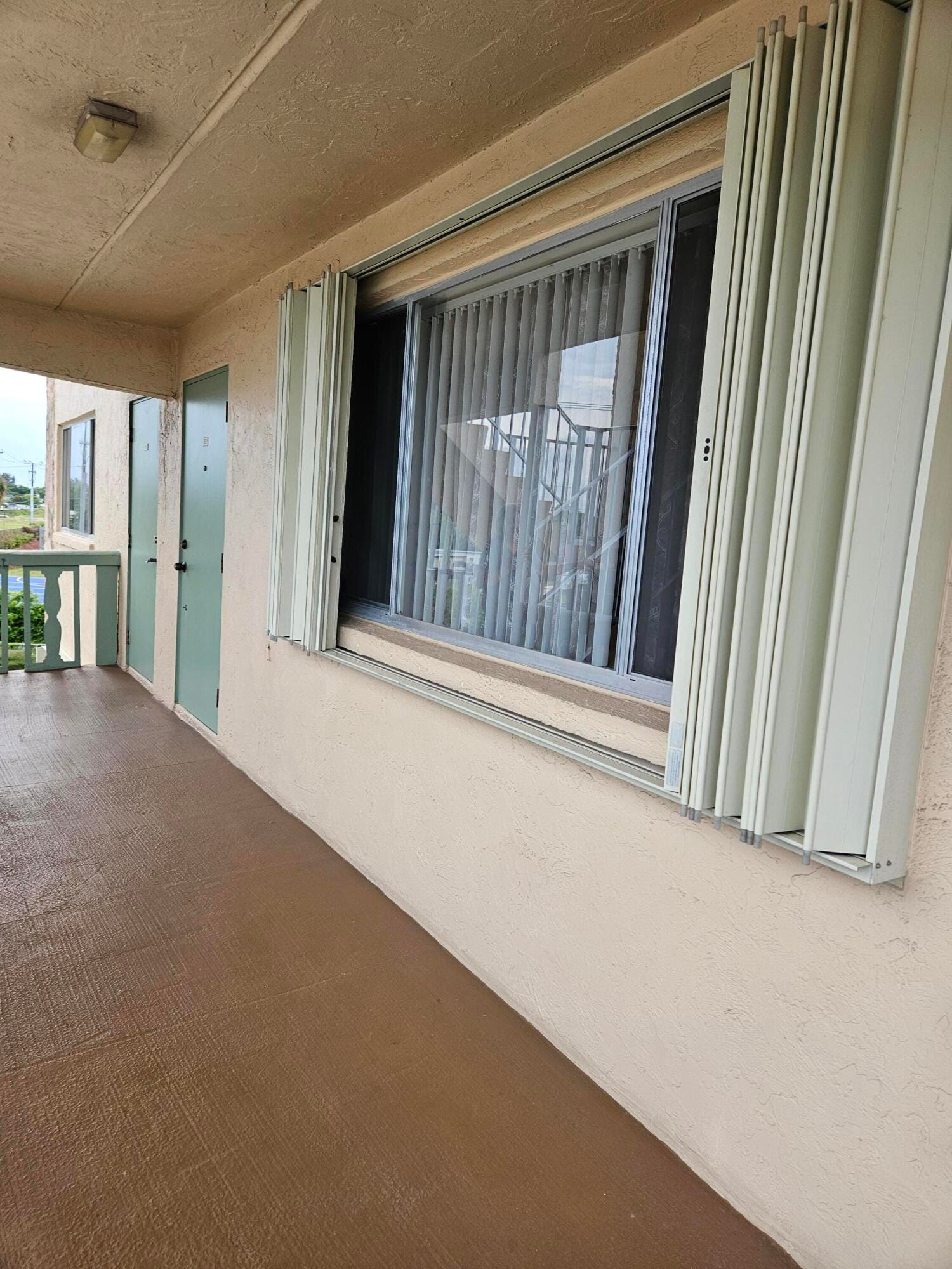 300 Village Green Circle S 302 — photo 2
