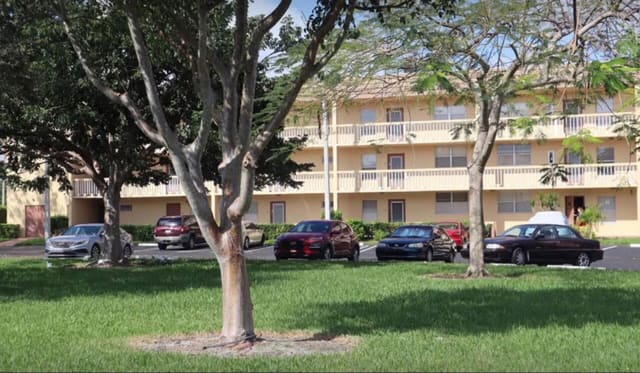 6070 NW 64th Avenue NW 204, Tamarac, FL 33319