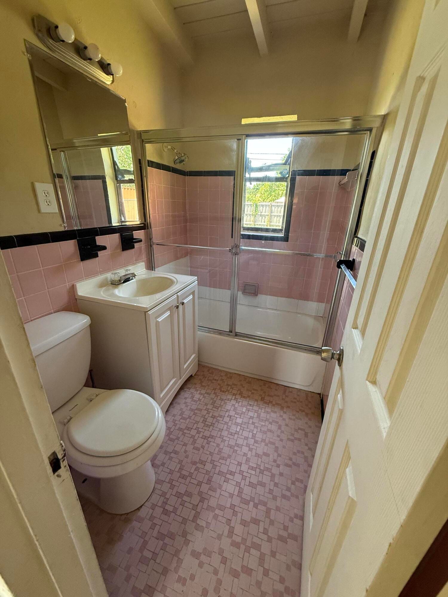 2349 NW 13th Court — photo 5