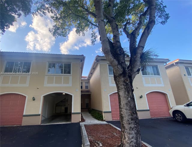 2492 Centergate Drive 102, Miramar, FL 33025