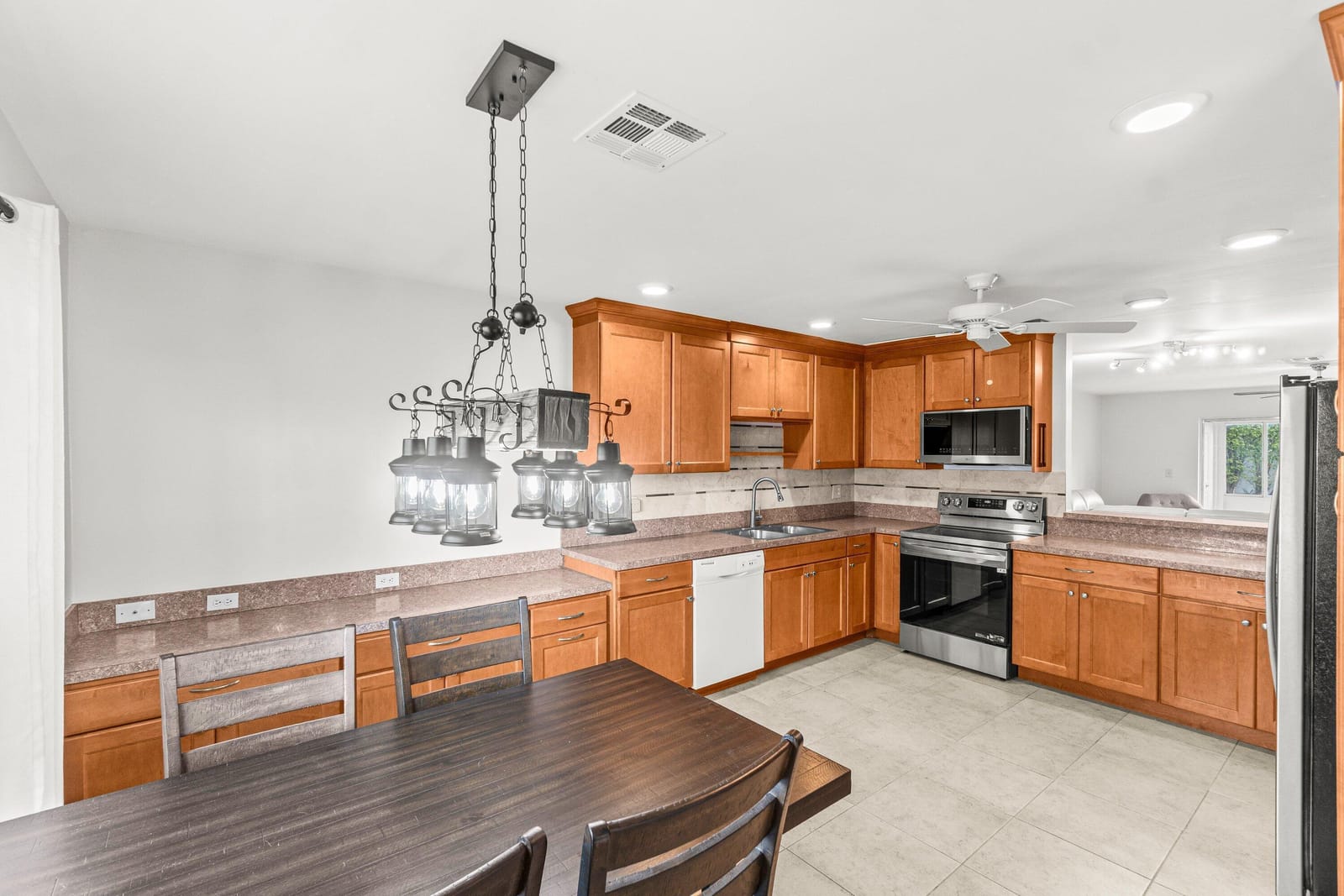 5074 Privet Place B, Delray Beach, FL 33484 photo 2
