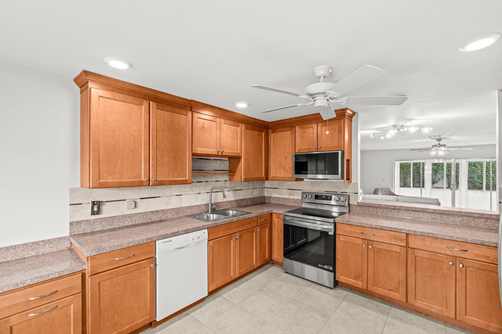 5074 Privet Place B, Delray Beach, FL 33484 photo 4