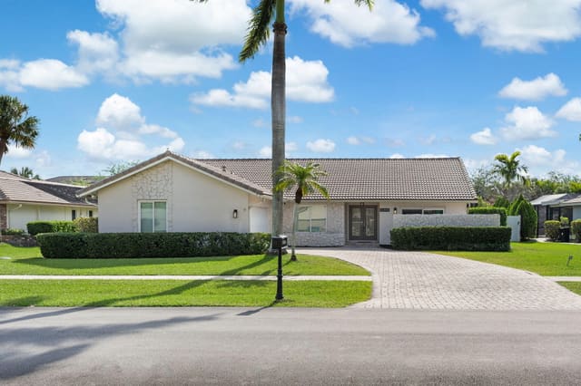 21856 High Pine Trail, sold in Arbor Wood, Boca Raton, FL