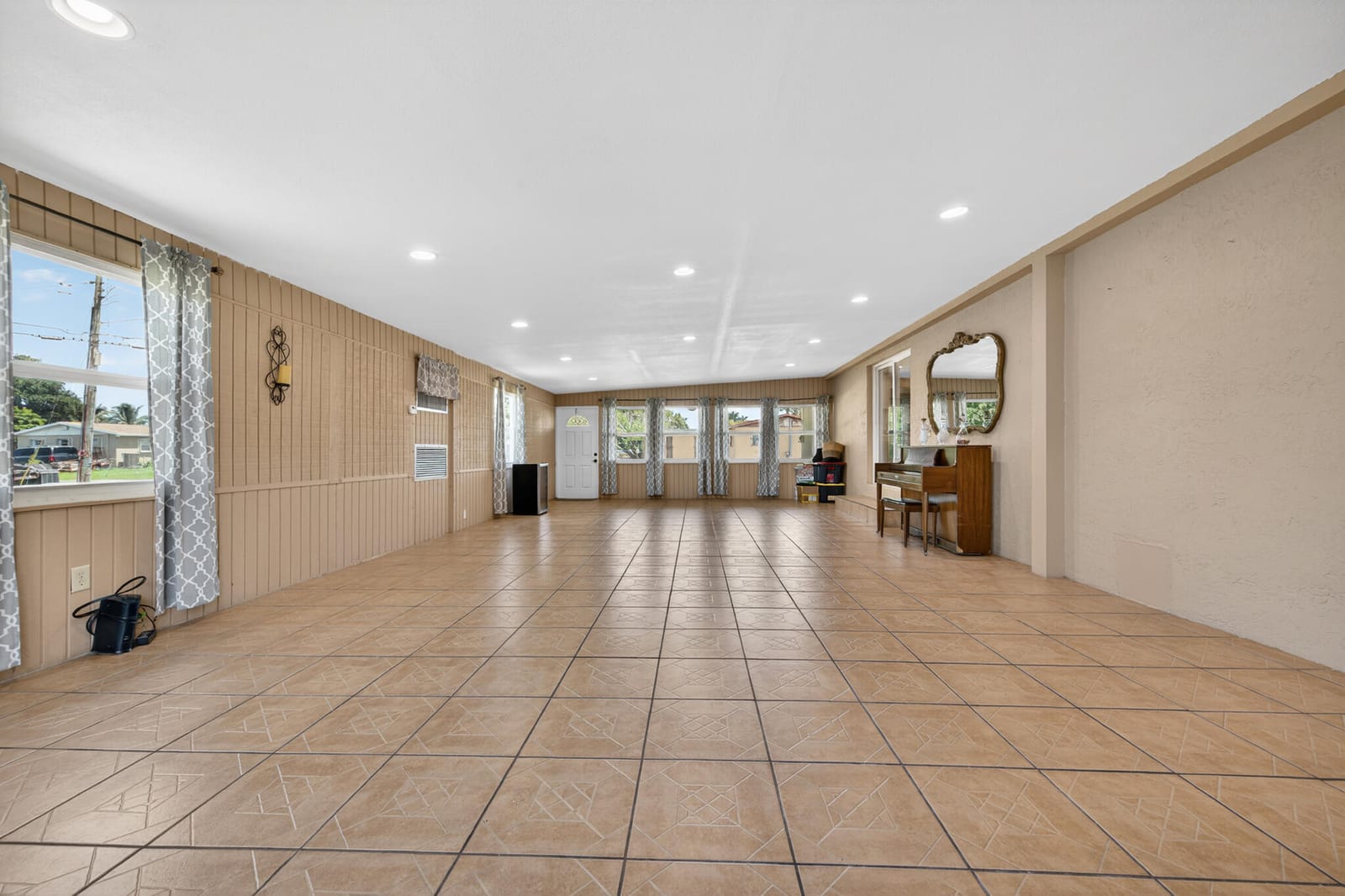 410 SE 4th Avenue, South Bay, FL 33493 photo 16
