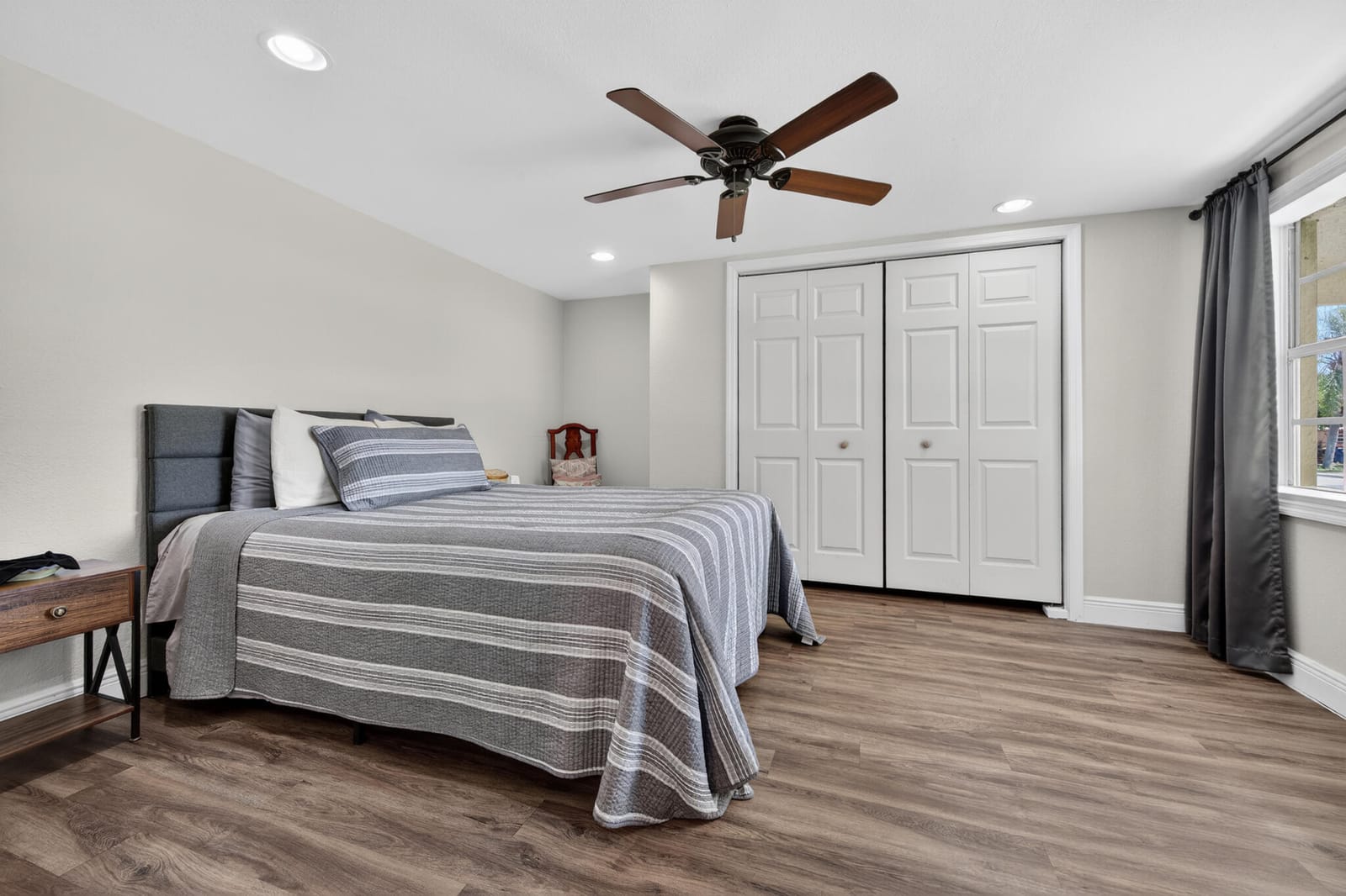 410 SE 4th Avenue, South Bay, FL 33493 photo 8