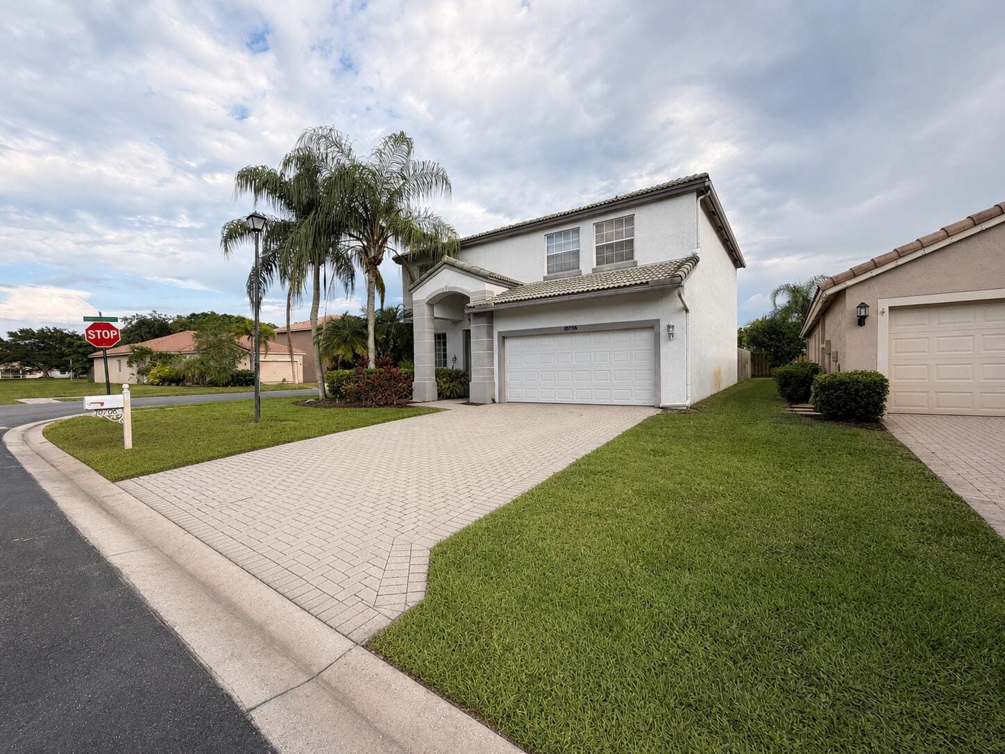 10706 Hidden Bend Way — photo 2