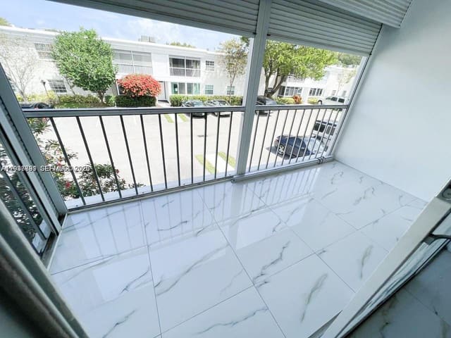 6395 Bay Club Drive 4, Fort Lauderdale, FL 33308