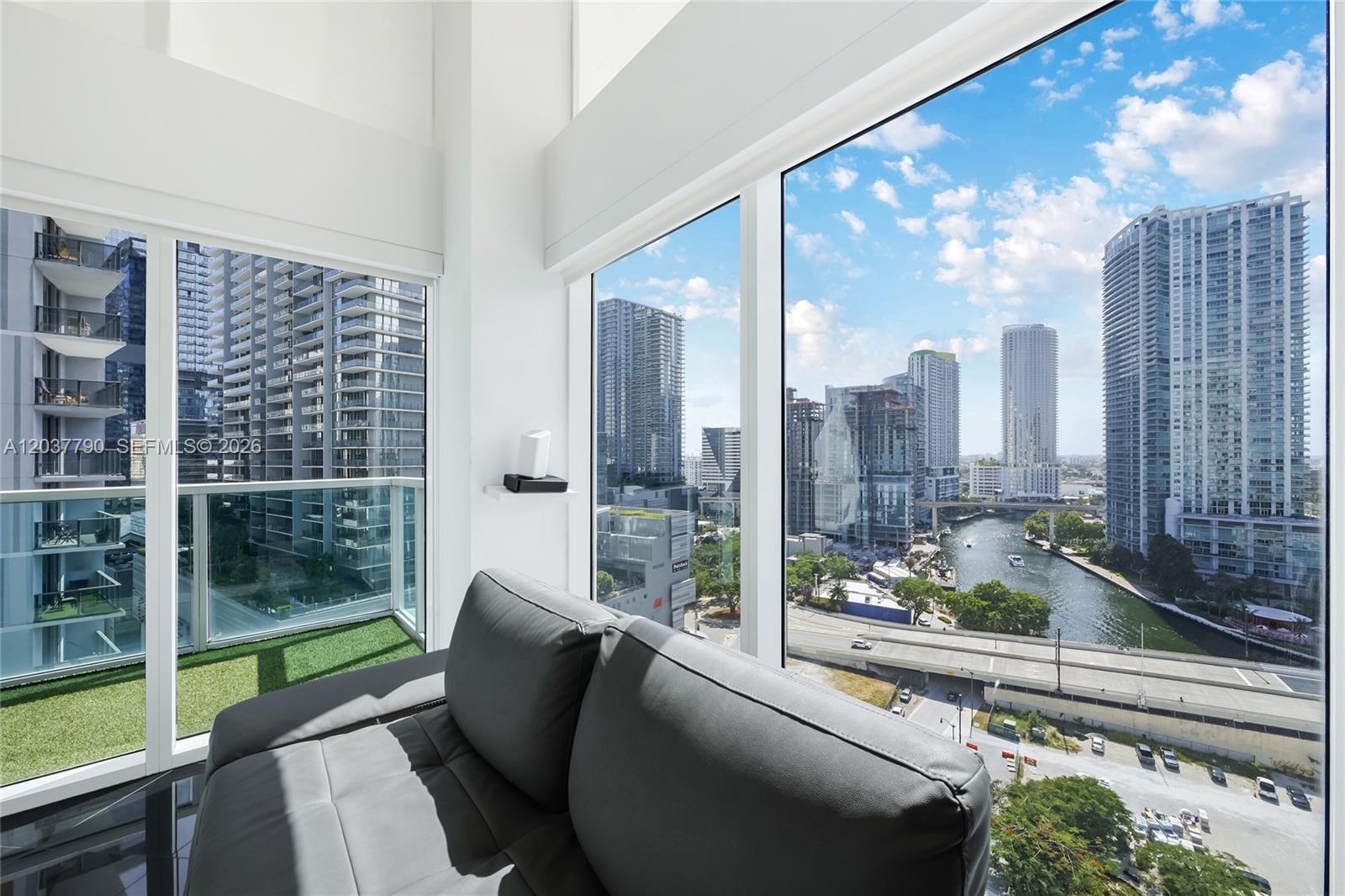 41 SE 5th Street 1116, Miami, FL 33131, Miami