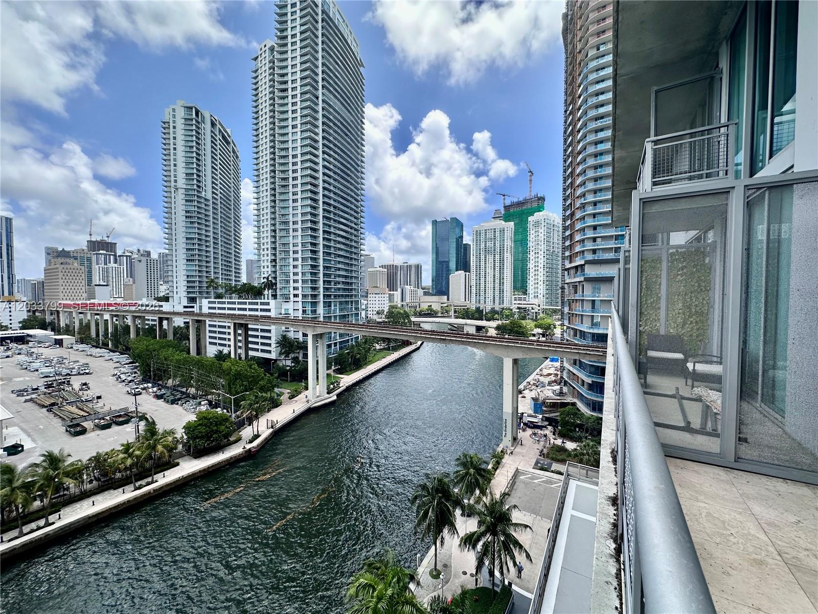 690 SW 1st Court 1213, Miami, FL 33130, Miami